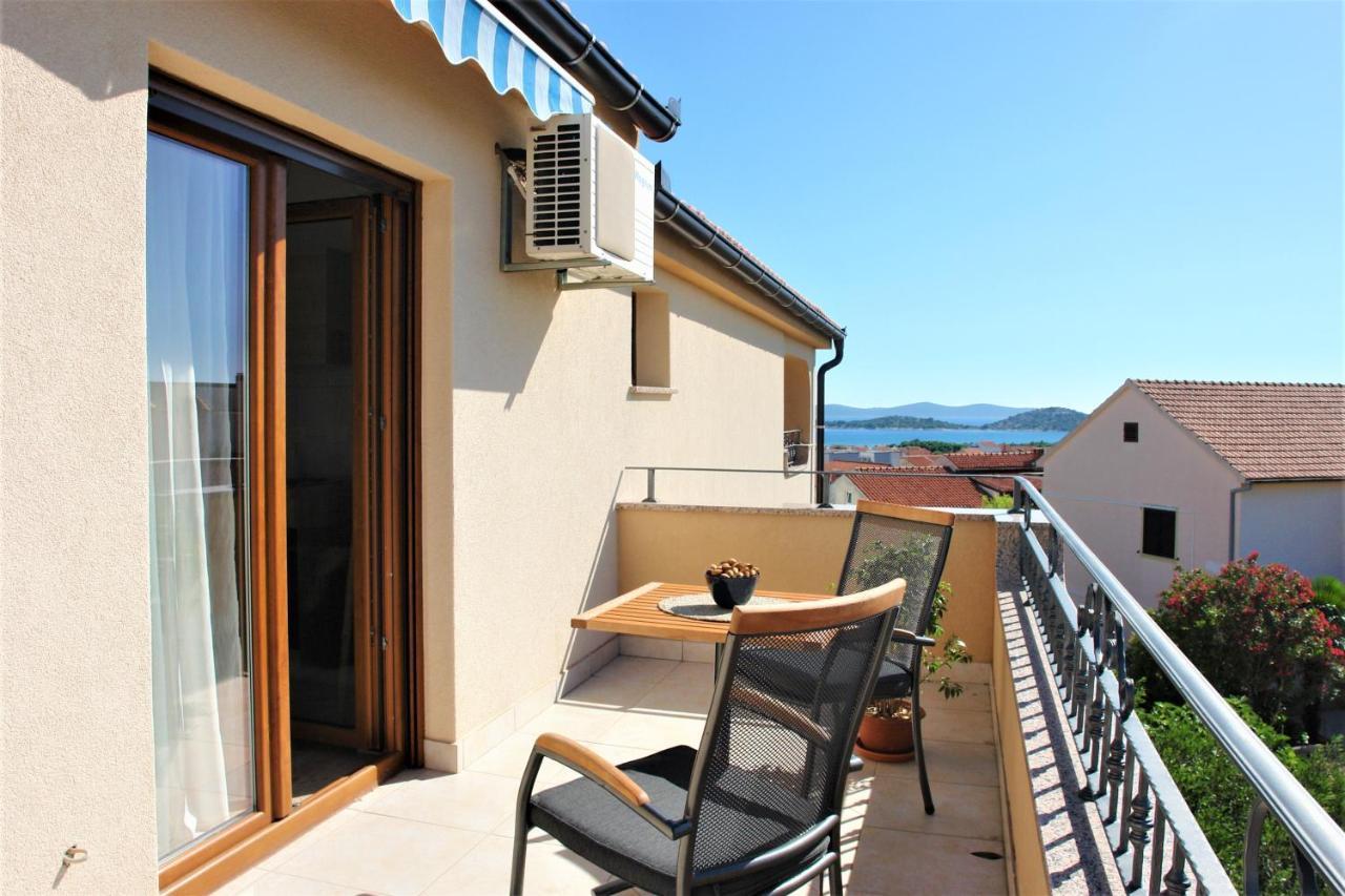 Iva Apartmani Vodice Exterior photo