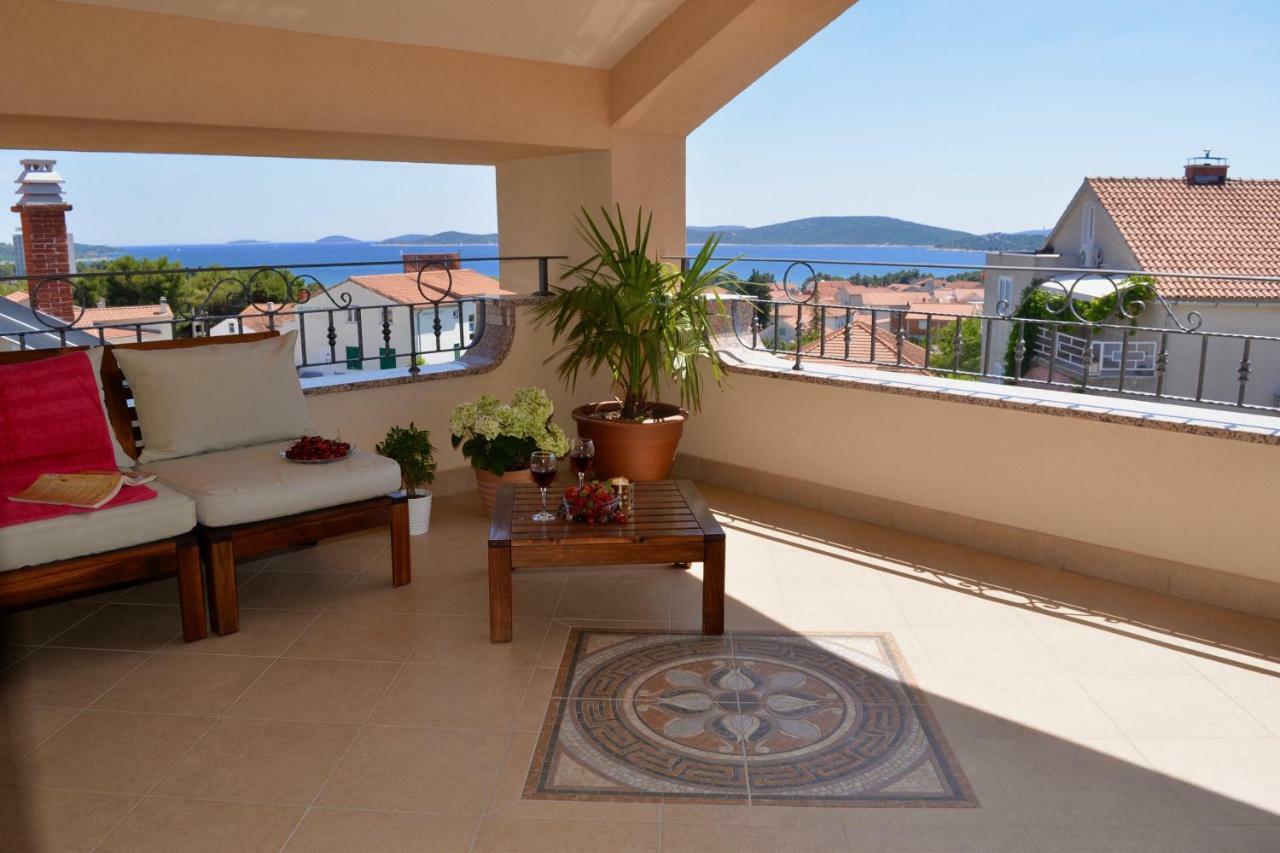 Iva Apartmani Vodice Exterior photo