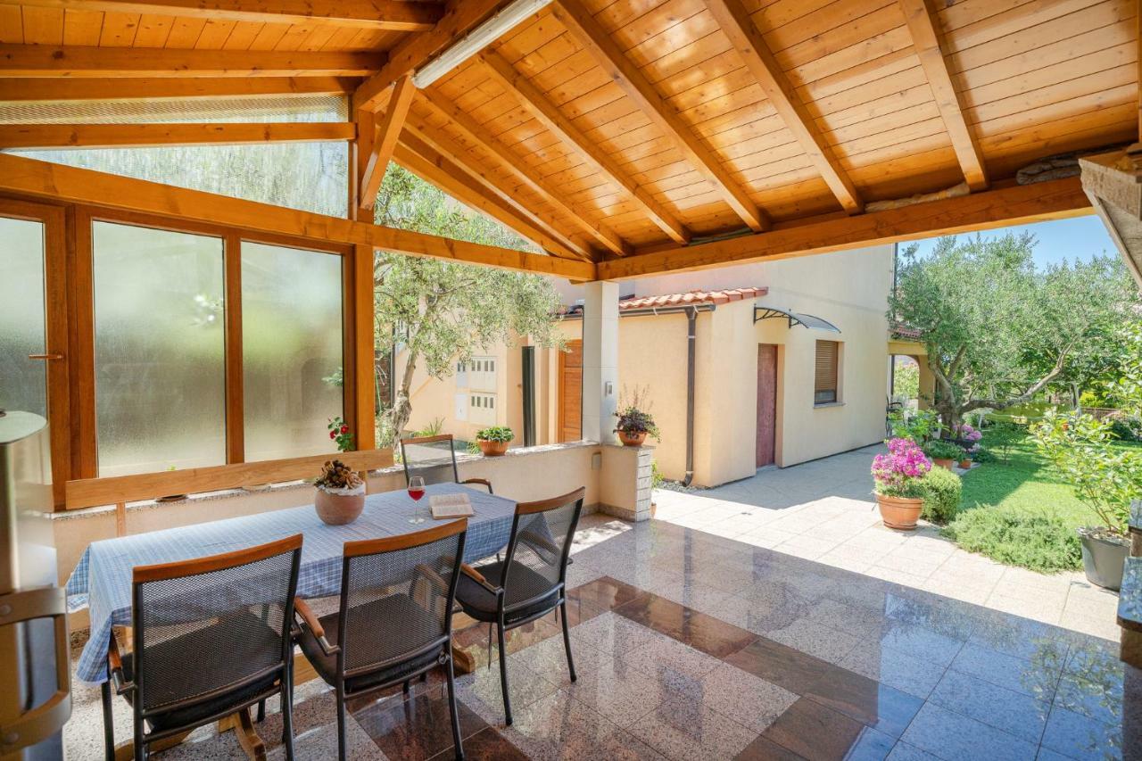 Iva Apartmani Vodice Exterior photo