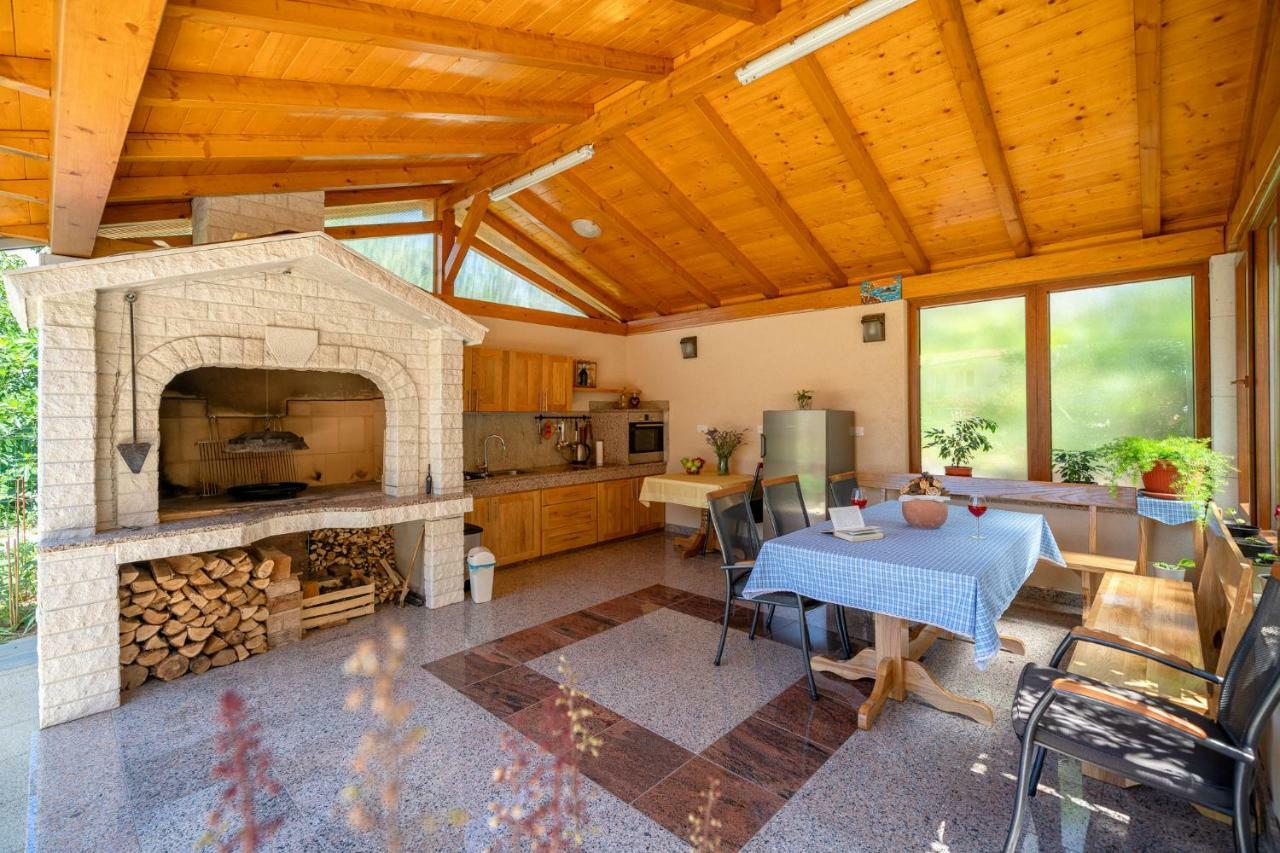 Iva Apartmani Vodice Exterior photo