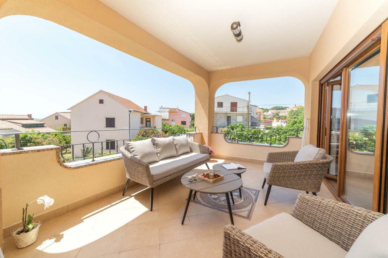 Iva Apartmani Vodice Exterior photo